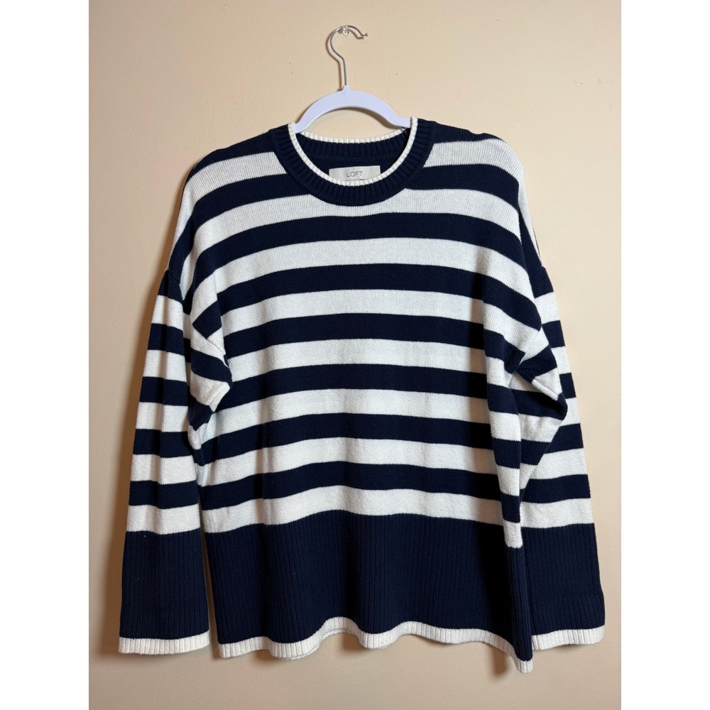 LOFT Navy Blue White Striped Crewneck Sweater Medium Womens Long Sleeve Knit Top